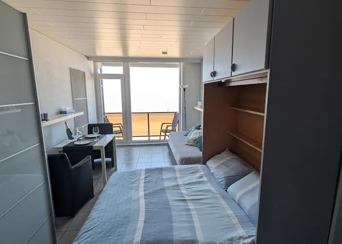 Modern Studio Direct Seaview & Free Parking